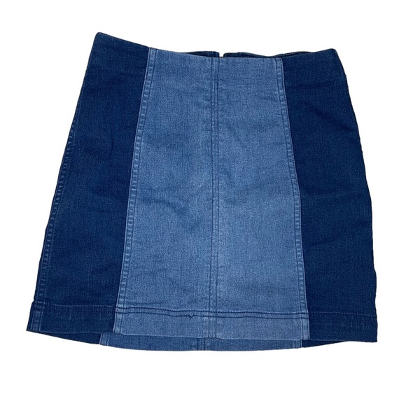 Free People Patchwork Two Tone Blue Mini Denim Skirt Size 4 - Picture 2 of 5